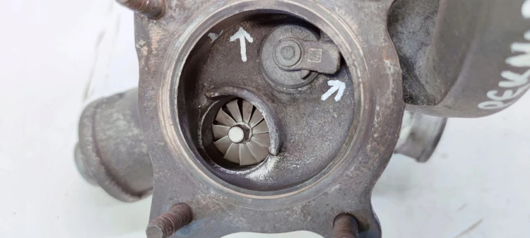 TURBOSPRĘŻARKA AUDI A6 C6 2.0 TFSI 06D145701C