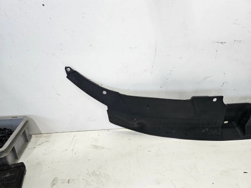 OSŁONA NAKŁADKA PASA AUDI Q5 8R LIFT 8R0807081A