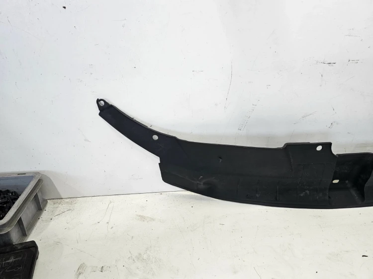 OSŁONA NAKŁADKA PASA AUDI Q5 8R LIFT 8R0807081A