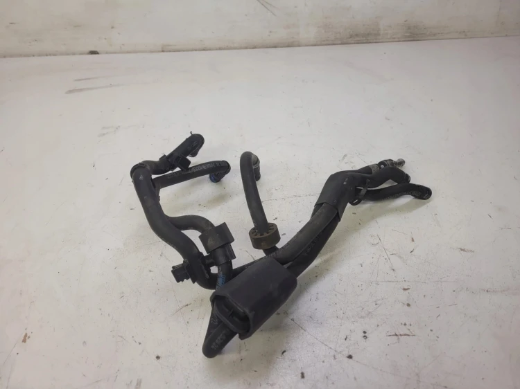 PRZEWODY PALIWA AUDI A4 B9 A5 2.0 TDI 8W0201729