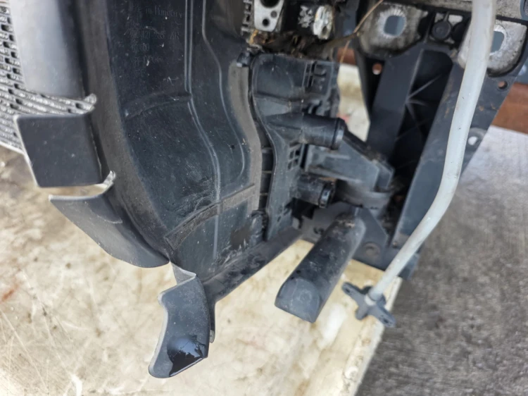 PAS PRZEDNI KOMPLETNY AUDI A4 B9 2.0 TDI ORYGINAŁ !!!!