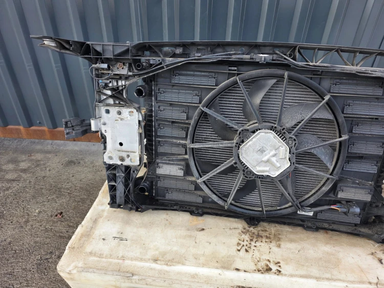 PAS PRZEDNI KOMPLETNY AUDI A4 B9 2.0 TDI ORYGINAŁ !!!!