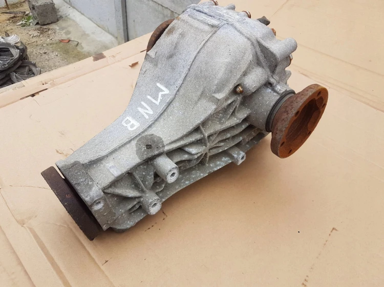 MOST DYFERENCJAŁ DYFER TYŁ AUDI A7 S7 A6 C7 MNB
