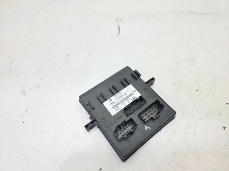 MODUŁ STEROWNIK ŚWIATEŁ ILM AUDI A6 C6 Q7 4L 4F0910279J 4F0907279A