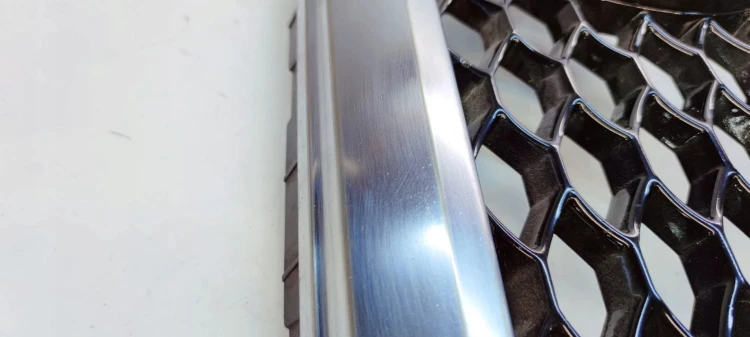 GRILL ATRAPA CHŁODNICY RADAR AUDI RS6 A6 C6 4F0853651AL 4F0853651AM