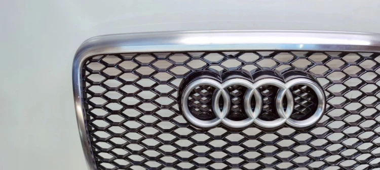 GRILL ATRAPA CHŁODNICY RADAR AUDI RS6 A6 C6 4F0853651AL 4F0853651AM