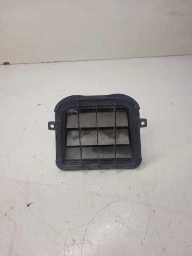 KRATKA POWIETRZA PRAWY TYŁ AUDI A7 4G8819302