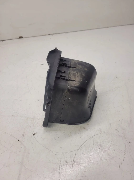 KRATKA POWIETRZA PRAWY TYŁ AUDI A7 4G8819302