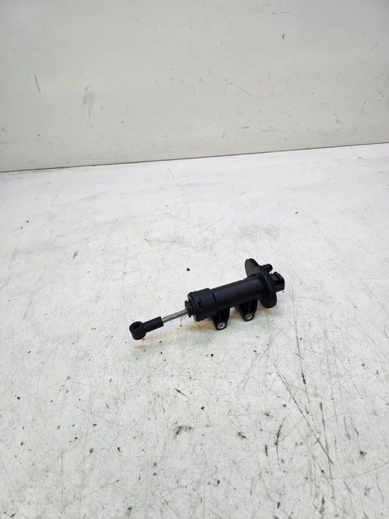 POMPKA SPRZĘGŁA AUDI A6 C6 4F0721401
