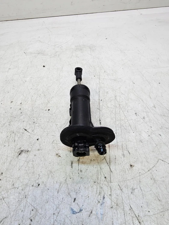 POMPKA SPRZĘGŁA AUDI A6 C6 4F0721401
