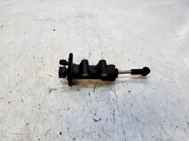 POMPKA SPRZĘGŁA AUDI A6 C6 4F0721401