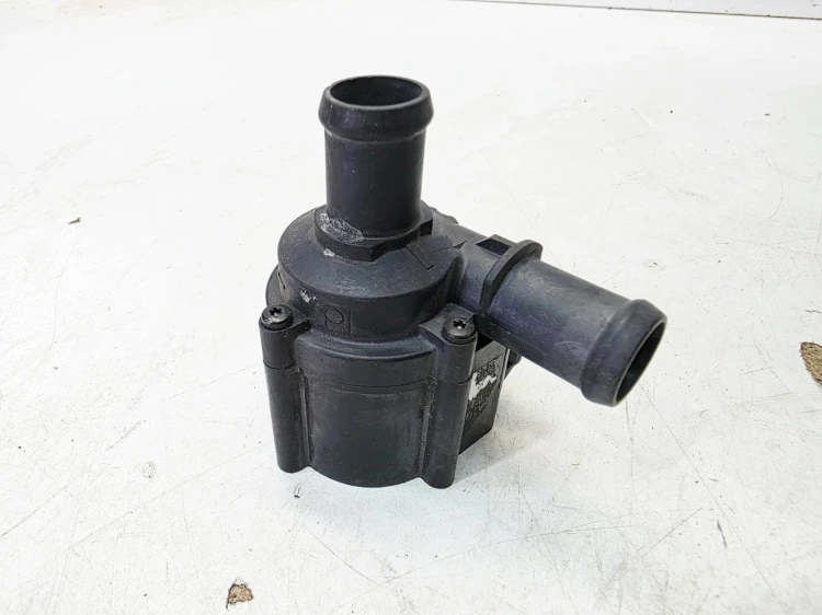 DODATKOWA POMPA PŁYNU CHŁODZĄCEGO AUDI A4 A5 A6 A7 06H121601P