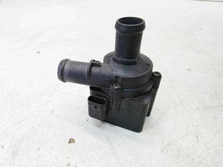 DODATKOWA POMPA PŁYNU CHŁODZĄCEGO AUDI A4 A5 A6 A7 06H121601P