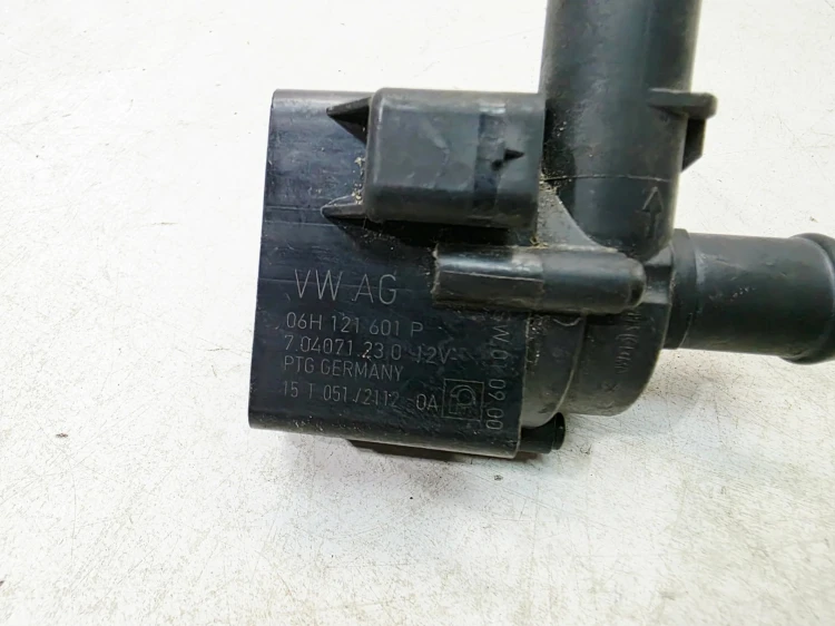 DODATKOWA POMPA PŁYNU CHŁODZĄCEGO AUDI A4 A5 A6 A7 06H121601P