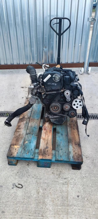 SILNIK KOMPLETNY AUDI A4 A5 Q5 1.8 TFSI CAB CABB