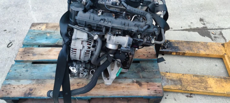 SILNIK KOMPLETNY AUDI A4 A5 Q5 1.8 TFSI CAB CABB