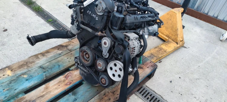 SILNIK KOMPLETNY AUDI A4 A5 Q5 1.8 TFSI CAB CABB