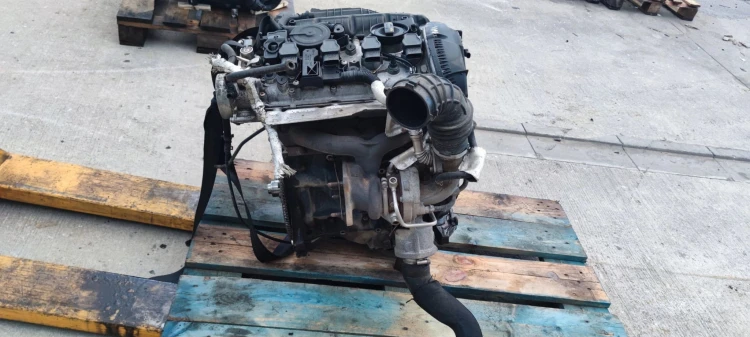 SILNIK KOMPLETNY AUDI A4 A5 Q5 1.8 TFSI CAB CABB