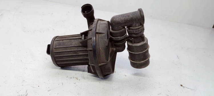 POMPA POWIETRZA WTÓRNEGO AUDI A3 3.2 BDB 022959253
