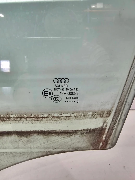 SZYBA BOCZNA DRZWI LEWY PRZÓD AUDI Q3 8U 2013R