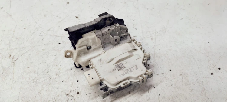 ZAMEK DRZWI LEWY TYŁ AUDI A1 8X0839016C 6 PIN