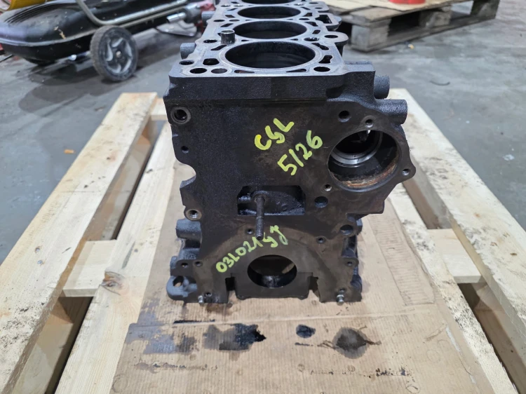 BLOK SILNIKA AUDI A4 B8 A5 Q5 8R A6 C7 2.0 TDI CGL 03L021CJ 5/26