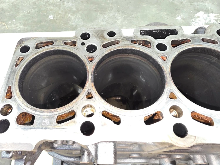 BLOK SILNIKA AUDI A4 B8 A5 Q5 8R A6 C7 2.0 TDI CGL 03L021CJ 5/26