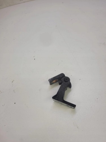 ZAWIAS DRZWI PRAWY AUDI A4 B8 A5 8T Q5 8K0831402D