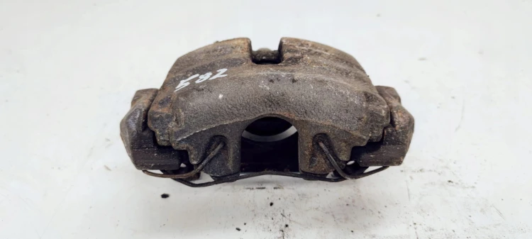 ZACISK HAMULCOWY PRAWY PRZÓD AUDI A3 8P VWSEAT 582