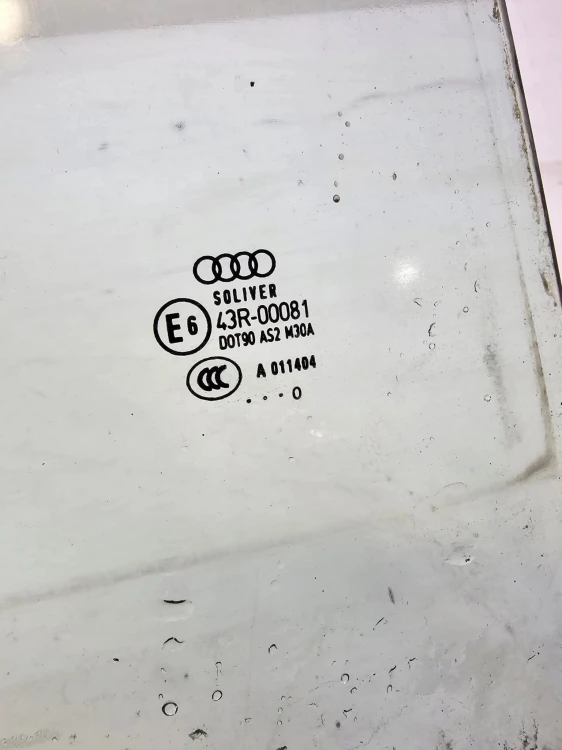 SZYBA DRZWI PRAWY TYŁ AUDI A6 C6 AVANT 4F9 2010R