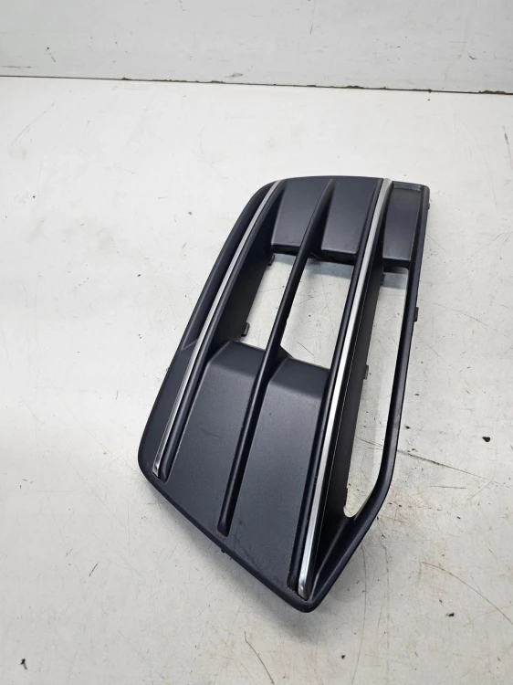 KRATKA ATRAPA ZDERZAKA LEWA AUDI Q5 FY 80A807681B