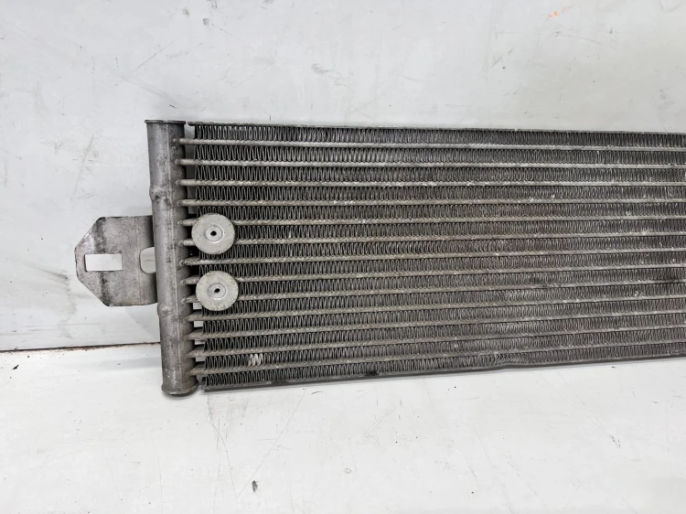 CHŁODNICA OLEJU SKRZYNI BIEGÓW AUDI Q7 4L 7L0317021