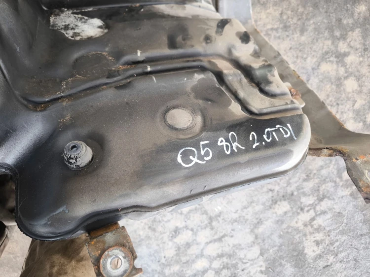 BAK ZBIORNIK PALIWA AUDI Q5 8R 2.0 TDI DIESEL QUATTRO 8R0201021AQ !!!