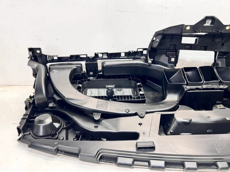 DESKA KONSOLA KOKPIT AUDI A3 8Y 8Y2857001D ANGIELSKA