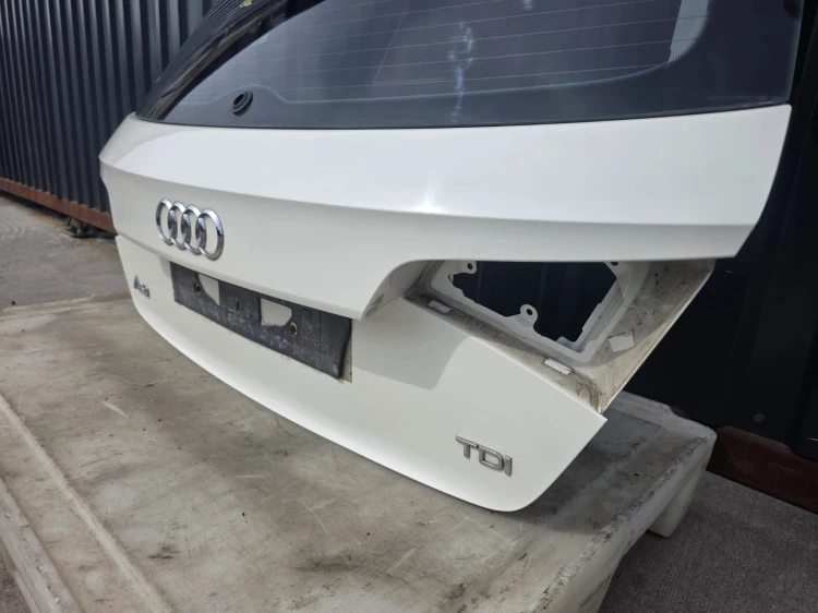 KLAPA TYŁ TYLNA AUDI A3 8V 8V4 SPORTBACK LY9K ORYGINAŁ !!!
