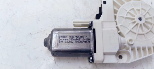 SILNIK SILNICZEK SZYBY AUDI A1 8X 8K0959802C