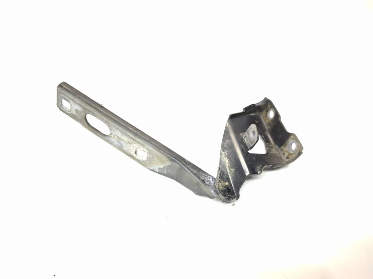 ZAWIAS MASKI PRAWY AUDI A5 8T 8T0823302C