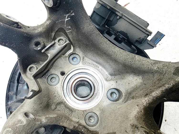 ZWROTNICA PIASA BĘBEN LEWY TYŁ AUDI Q4 E-TRON 1EA435N 1EA501051CE