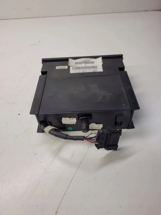 INTERFACE MULTIMEDIALNY AUDI A4 A3 TT 8E0857925E