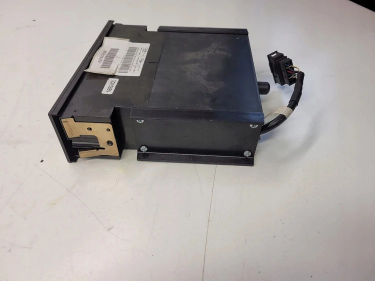 INTERFACE MULTIMEDIALNY AUDI A4 A3 TT 8E0857925E