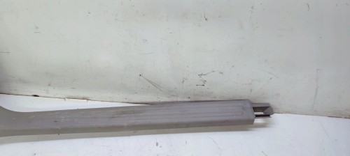 OSŁONA PŁUKA PROGU PRAWA AUDI A6 C6 4F1867272B SZA