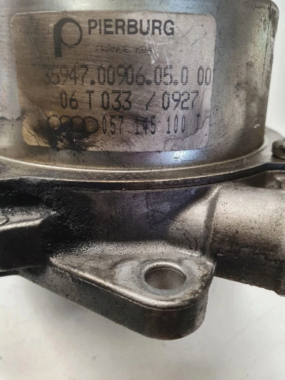 POMPA VACUM AUDI A6 C6 3.0 TDI BMK ASB 057145100T