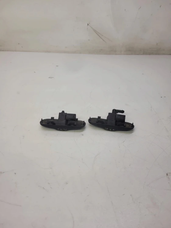 DYSZA DYSZE SPRYSKIWACZY AUDI Q7 4L 4L0955988C 987