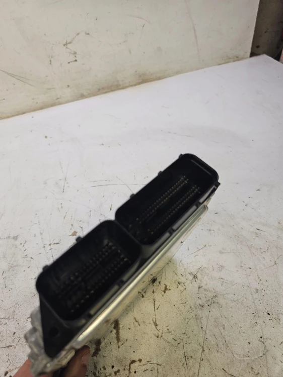 KOMPUTER STEROWNIK SILNIKA AUDI A6 C7 04L906021FQ