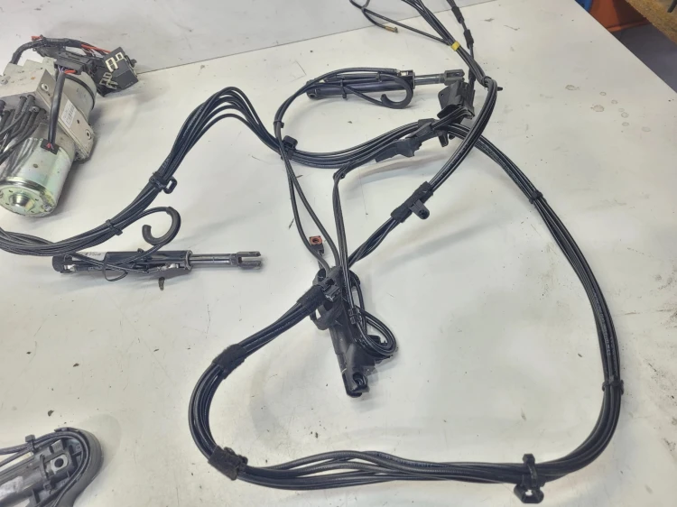 POMPA POMPKA DACHU AUDI A5 8F 8T CABRIO 8F0871791 KOMPLET
