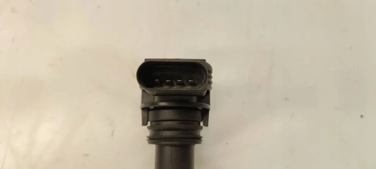 CEWKA ZAPŁONOWA AUDI VW SEAT SKODA 0221604115