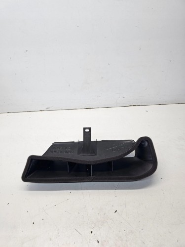 KIEROWNICA POWIETRZA WLOT KANAŁ AUDI Q5 80A FY 80B858431
