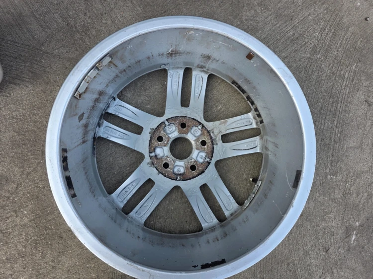 FELGA FELGI KOMPLET AUDI Q3 8U VW 7.0J R18 ET43 8U0601025AA 7/26 ORYGINAŁ !