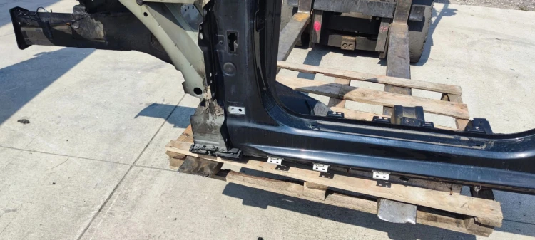 ĆWIARTKA PODŁUŻNICA FARTUCH PRÓG LEWA A6 C7 LIFT