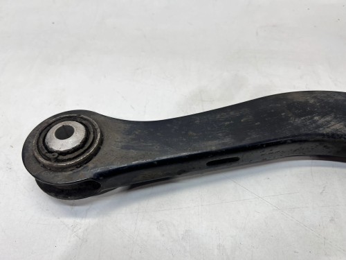 WAHACZ DRĄŻEK LEWY TYŁ AUDI A4 B9 8W0505371E